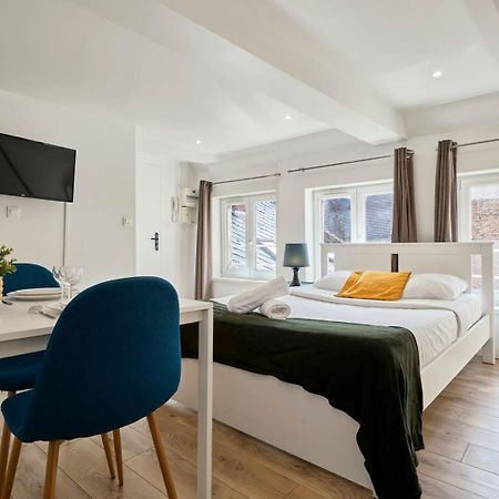Lille Hypercentre Gares - Small Suite ภายนอก รูปภาพ