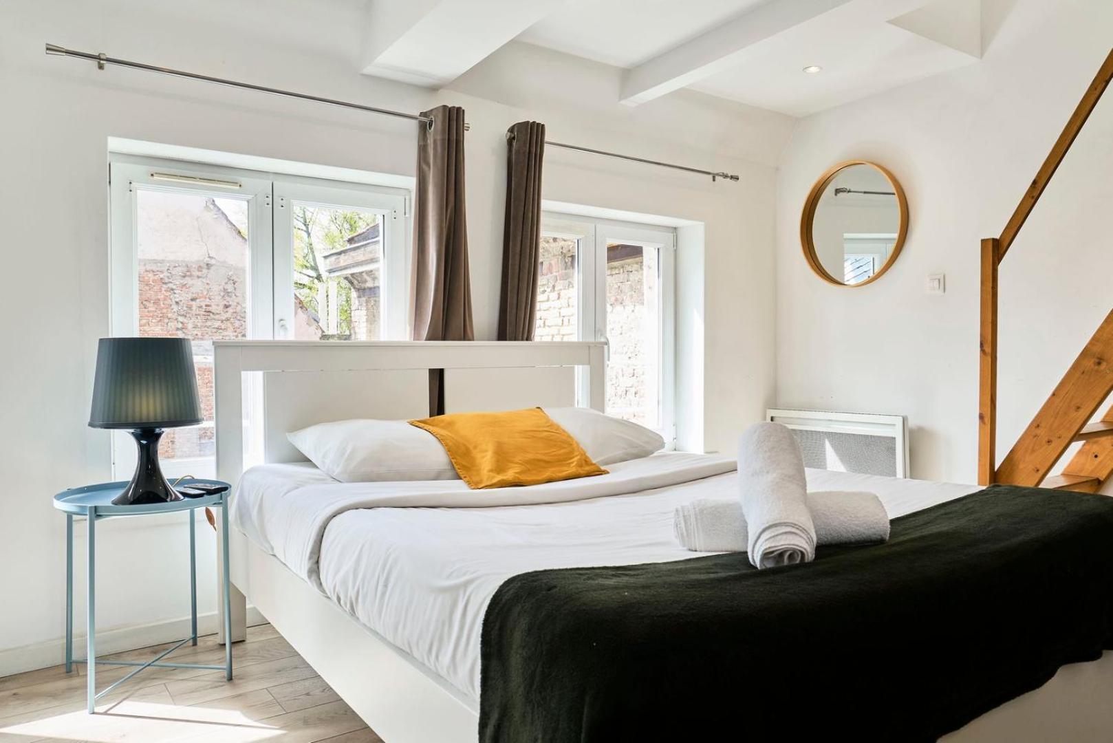Lille Hypercentre Gares - Small Suite ภายนอก รูปภาพ