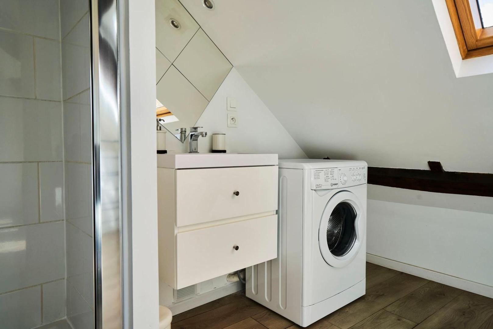 Lille Hypercentre Gares - Small Suite ภายนอก รูปภาพ
