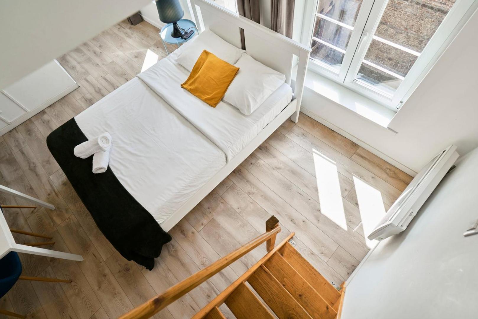 Lille Hypercentre Gares - Small Suite ภายนอก รูปภาพ