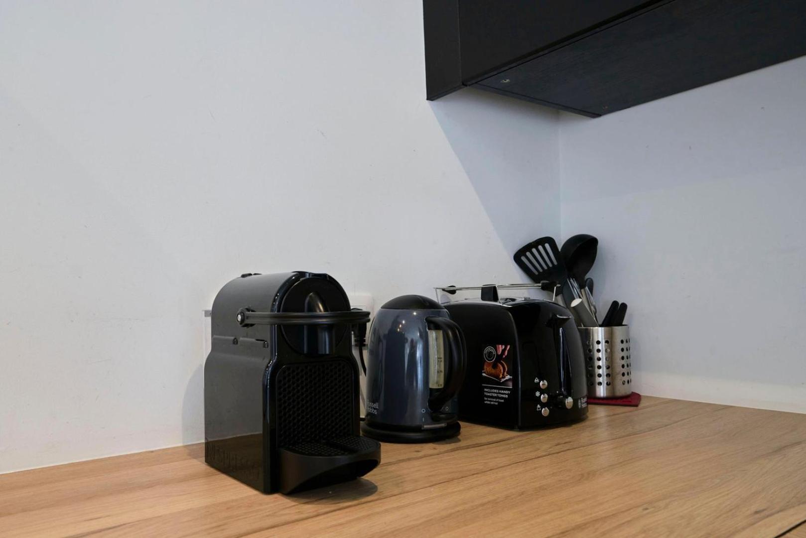 Lille Hypercentre Gares - Small Suite ภายนอก รูปภาพ