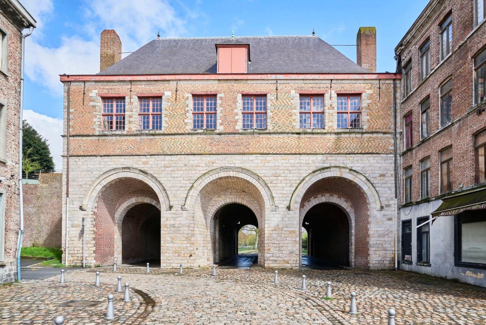 Lille Hypercentre Gares - Small Suite ภายนอก รูปภาพ